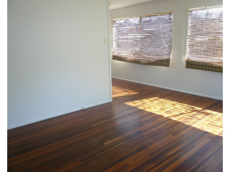 14 Betty Street, Macleay Island QLD 4184