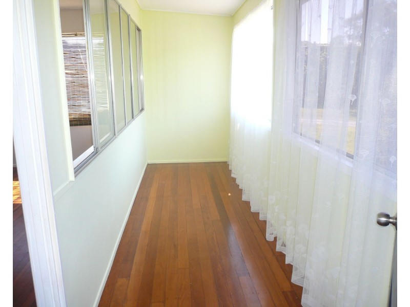 14 Betty Street, Macleay Island QLD 4184