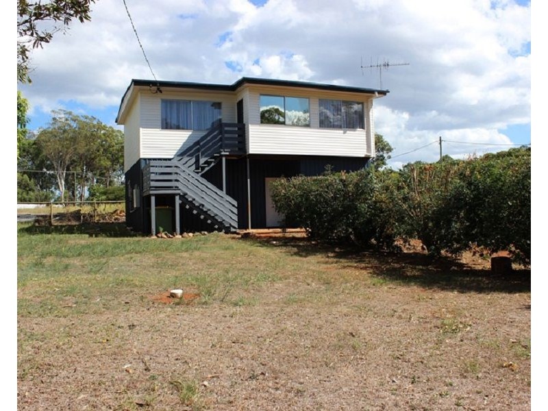 14 Betty Street, Macleay Island QLD 4184
