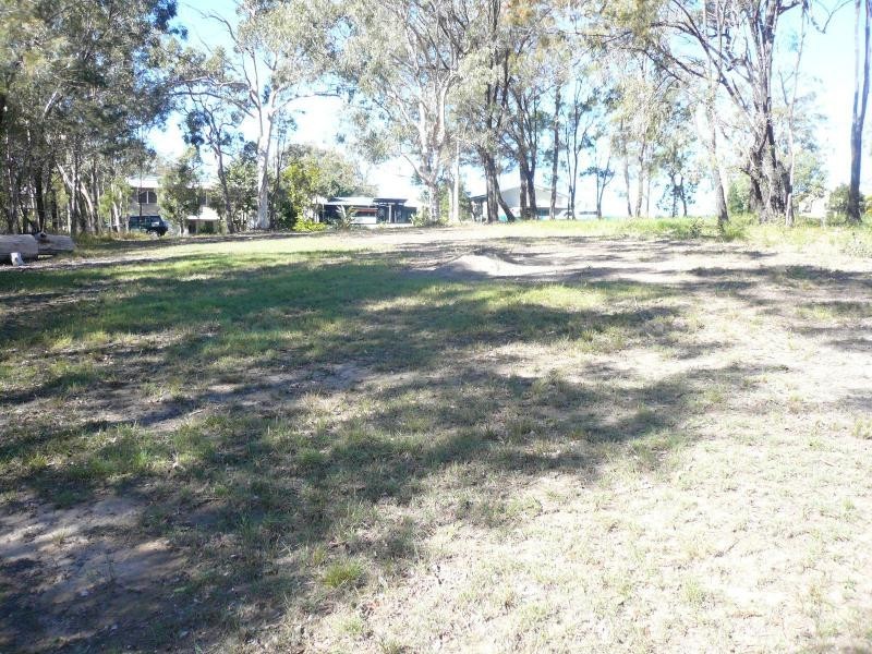 11 Ilya Street, Macleay Island QLD 4184