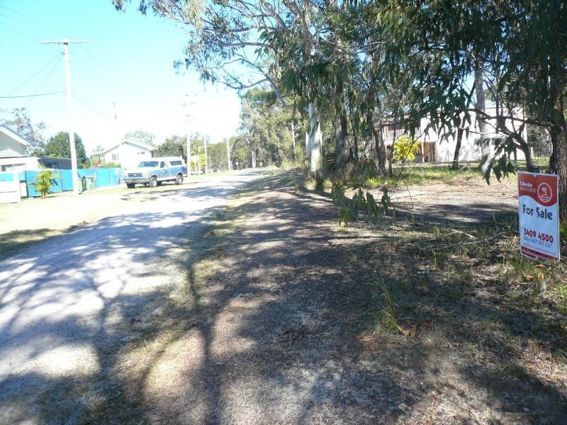 11 Ilya Street, Macleay Island QLD 4184