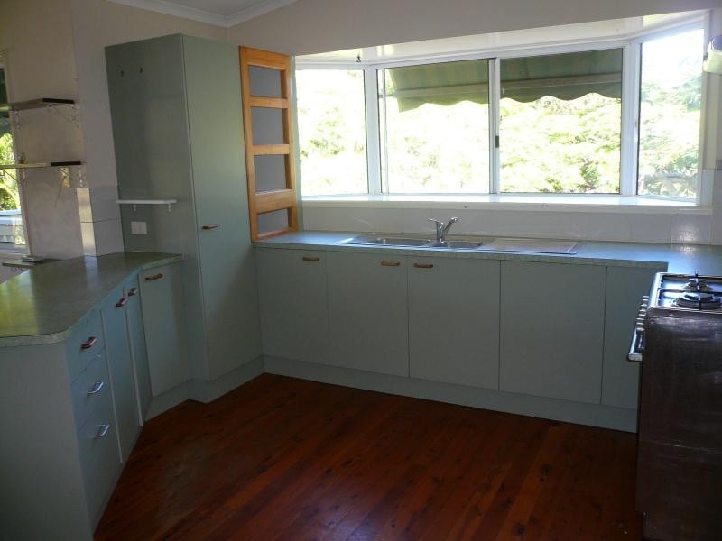 12 Citron Street, Macleay Island QLD 4184