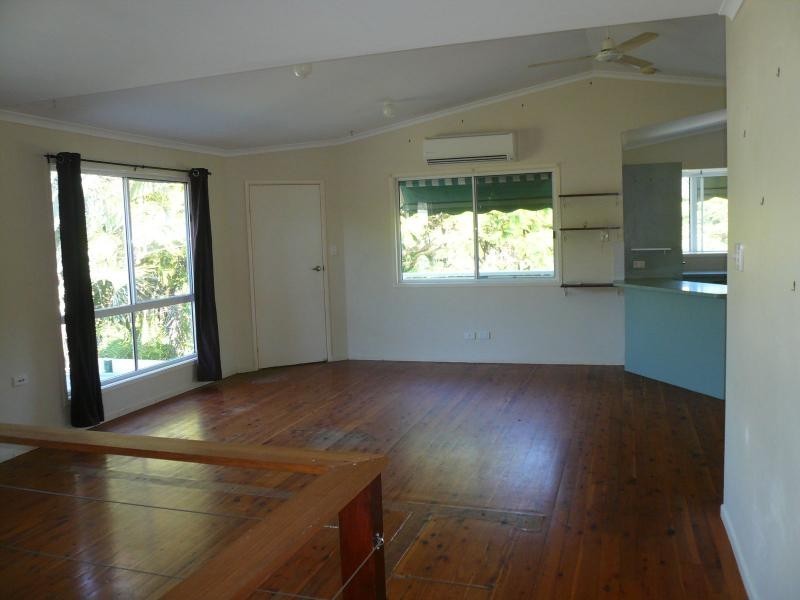 12 Citron Street, Macleay Island QLD 4184