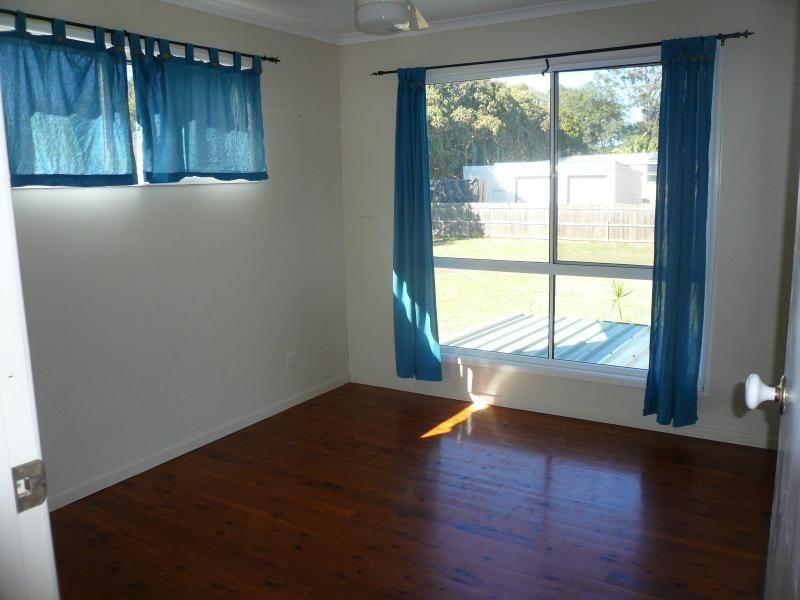 12 Citron Street, Macleay Island QLD 4184