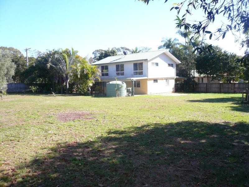 12 Citron Street, Macleay Island QLD 4184