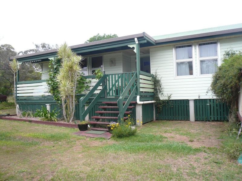 11 Lemontree Drive, Macleay Island QLD 4184