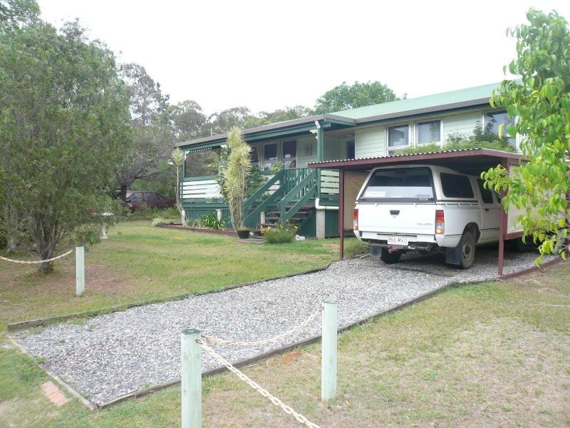 11 Lemontree Drive, Macleay Island QLD 4184