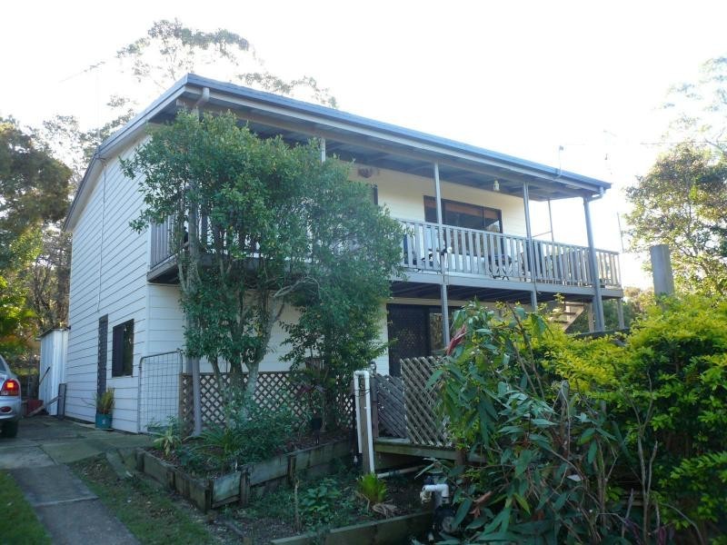 15 Ashton Street, Macleay Island QLD 4184