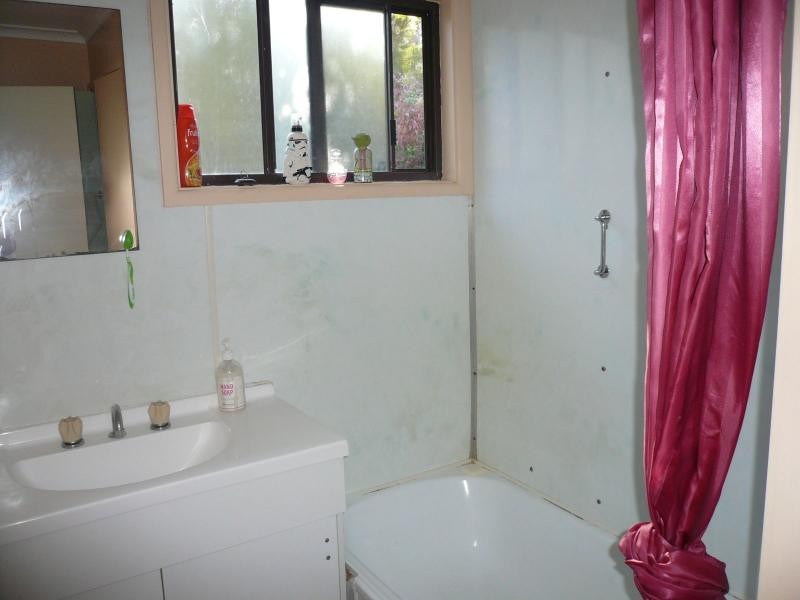 15 Ashton Street, Macleay Island QLD 4184