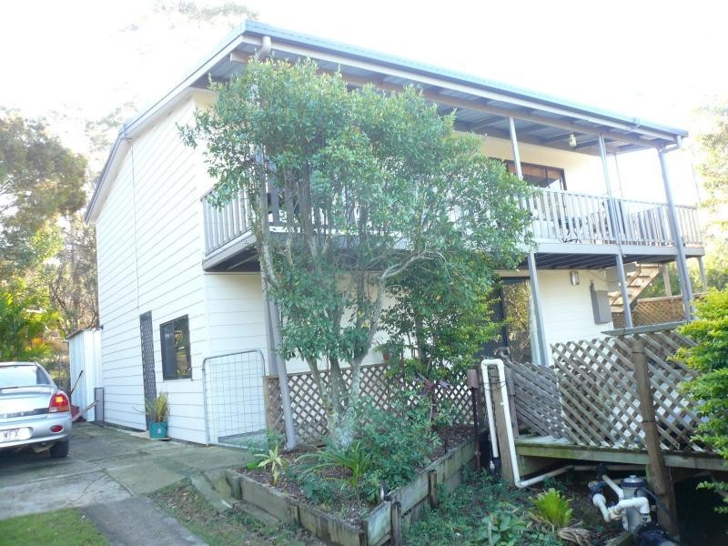 15 Ashton Street, Macleay Island QLD 4184
