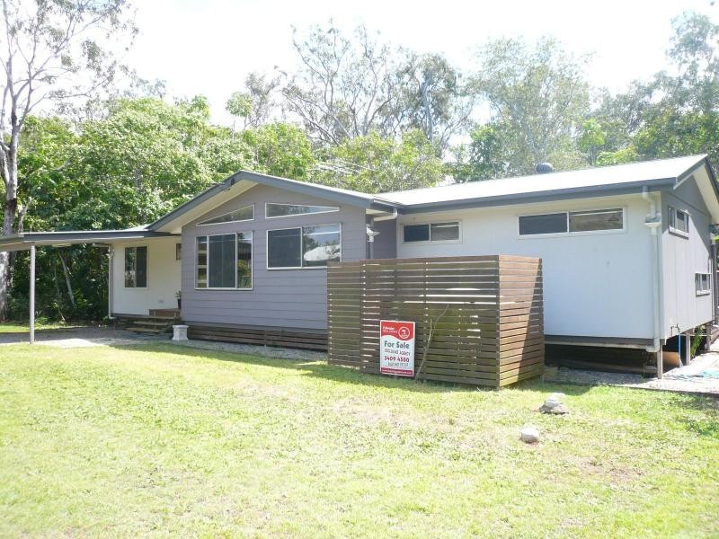 7 Donald Street, Macleay Island QLD 4184