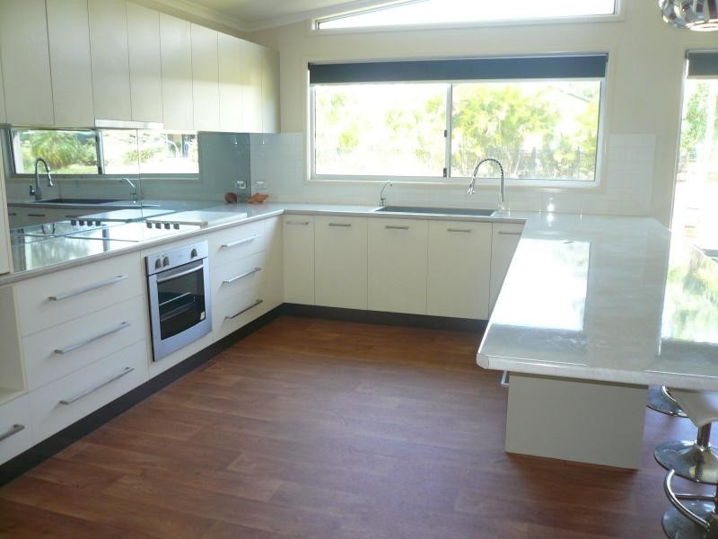 7 Donald Street, Macleay Island QLD 4184