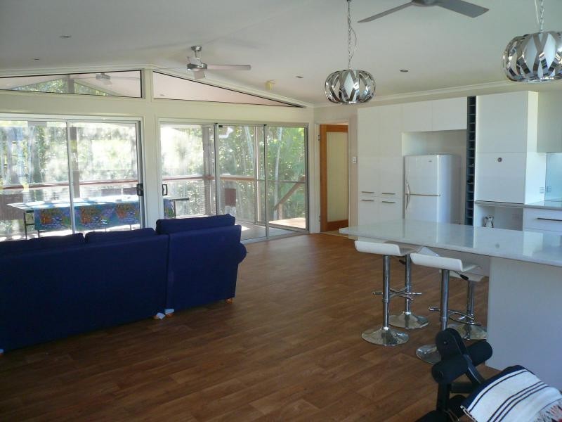 7 Donald Street, Macleay Island QLD 4184