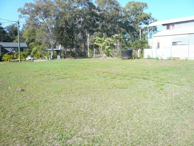 5 Thomas Street, Macleay Island QLD 4184