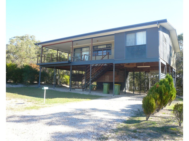 19 Oomool Street, Macleay Island QLD 4184