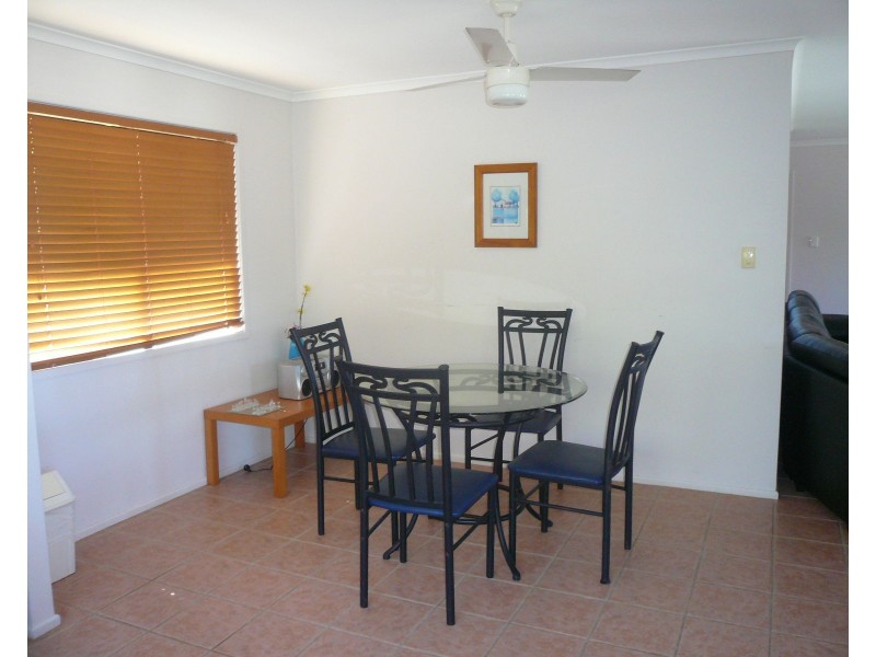 19 Oomool Street, Macleay Island QLD 4184