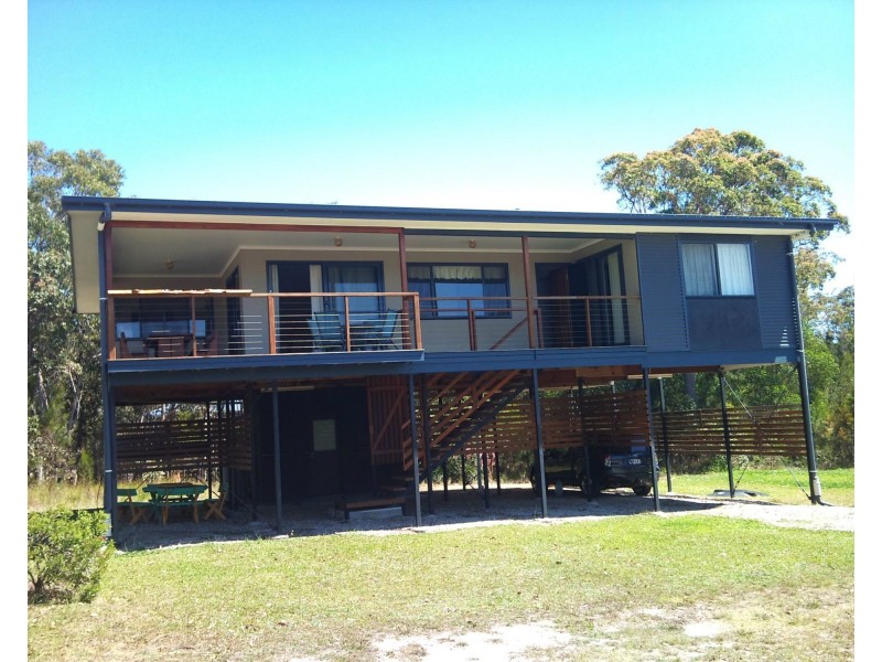 19 Oomool Street, Macleay Island QLD 4184