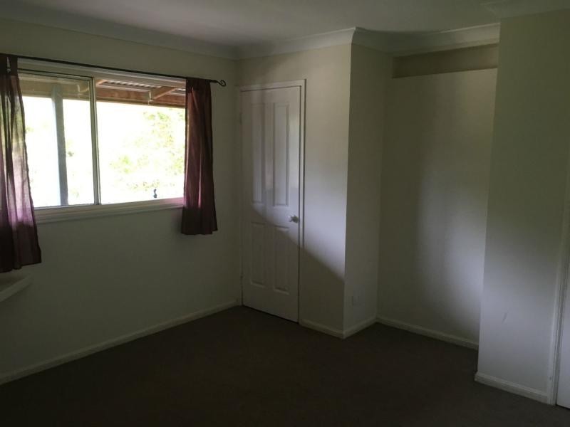10 Scotts Road, Macleay Island QLD 4184