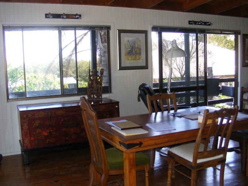 19 Eastbourne Terrace, Macleay Island QLD 4184