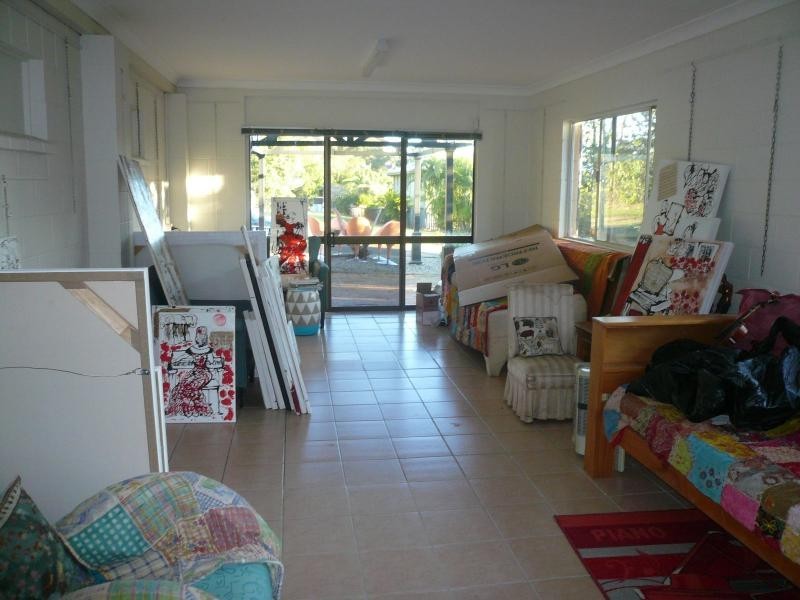 19 Eastbourne Terrace, Macleay Island QLD 4184