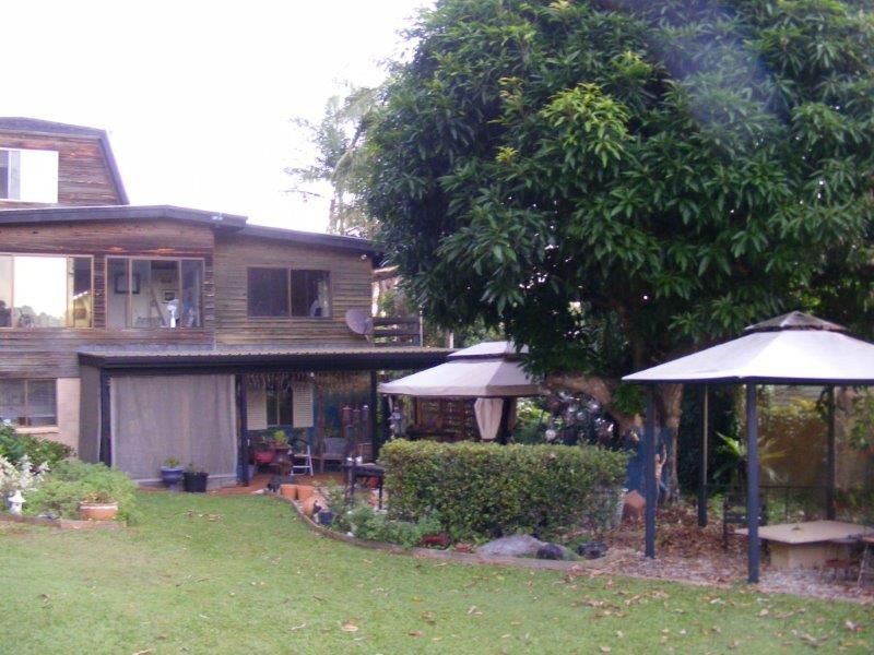 19 Eastbourne Terrace, Macleay Island QLD 4184