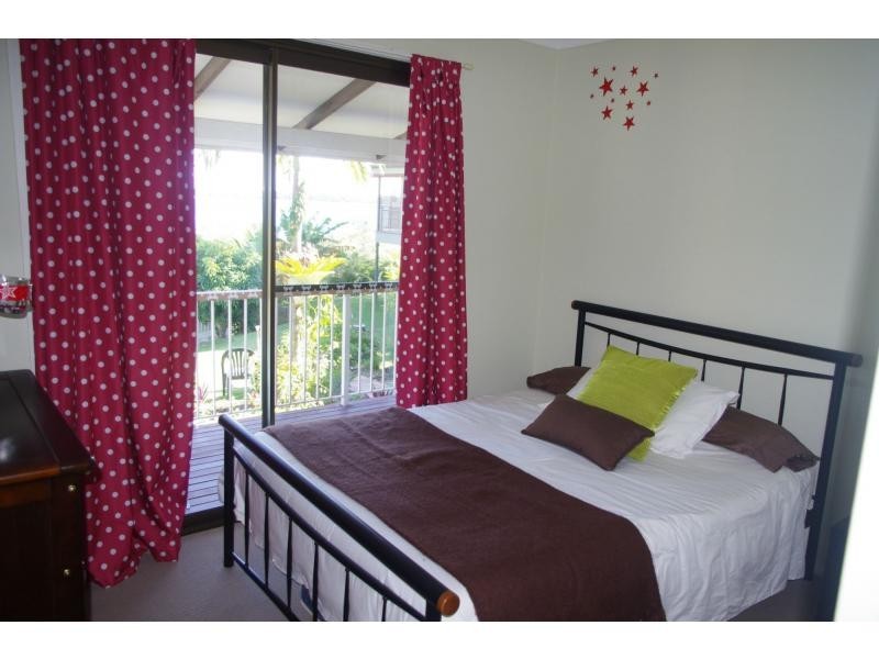 83 Coondooroopa Drive, Macleay Island QLD 4184