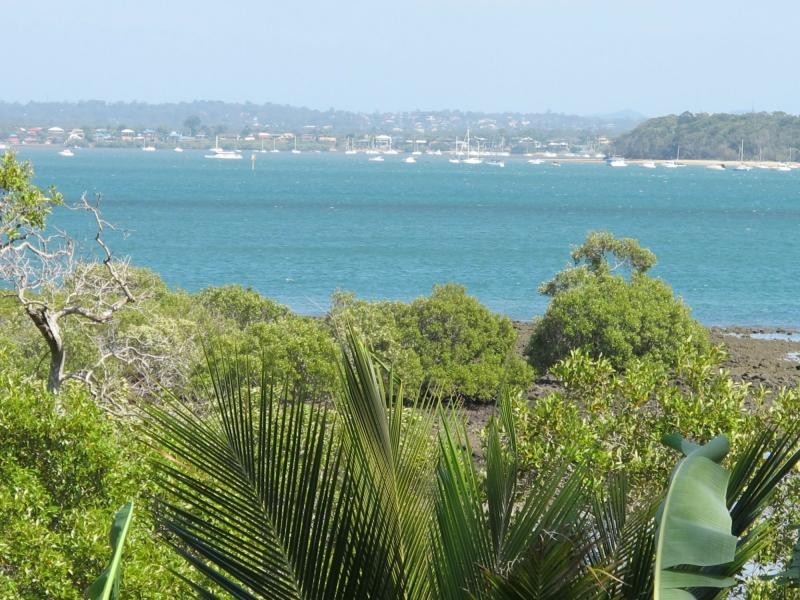 83 Coondooroopa Drive, Macleay Island QLD 4184