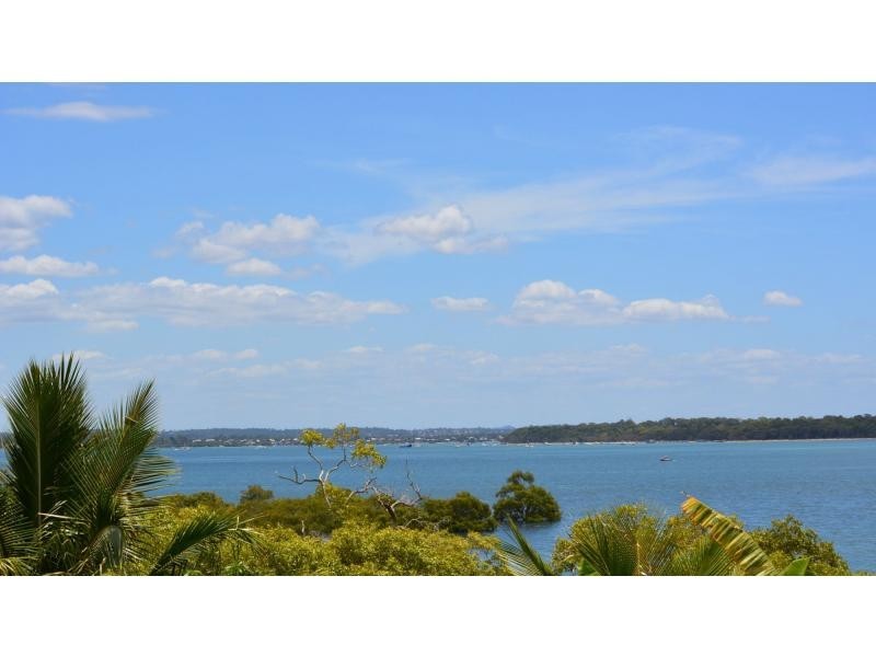 83 Coondooroopa Drive, Macleay Island QLD 4184
