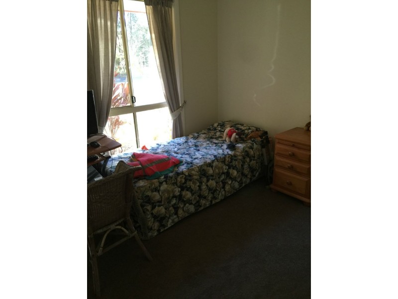 24 Treasure Island Avenue St, Karragarra Island QLD 4184