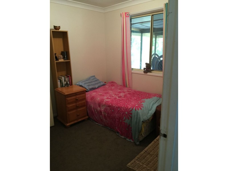 24 Treasure Island Avenue St, Karragarra Island QLD 4184