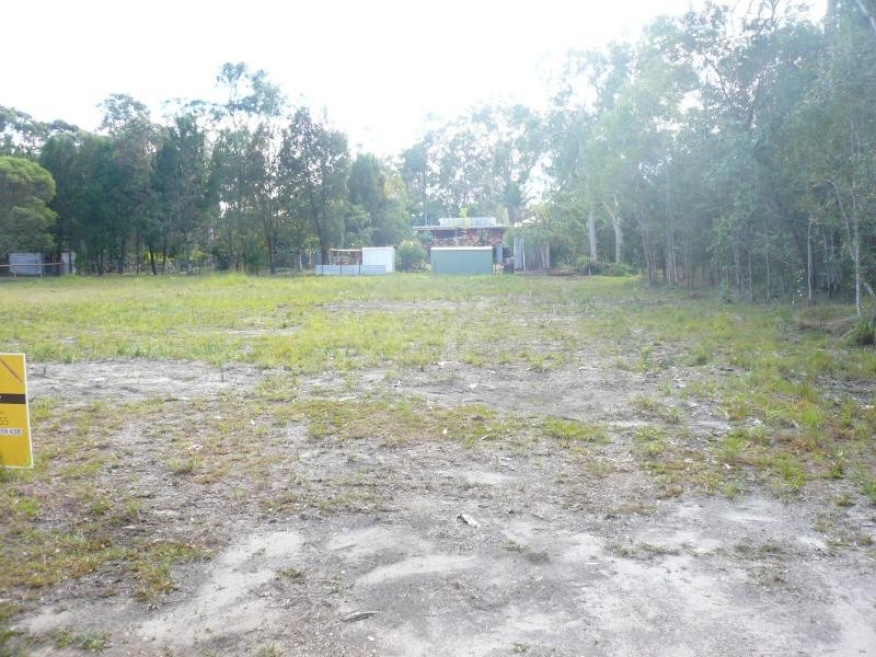 9 Benowa Street, Macleay Island QLD 4184