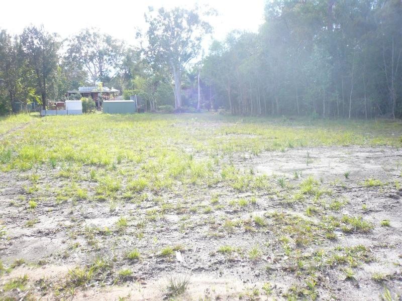 9 Benowa Street, Macleay Island QLD 4184