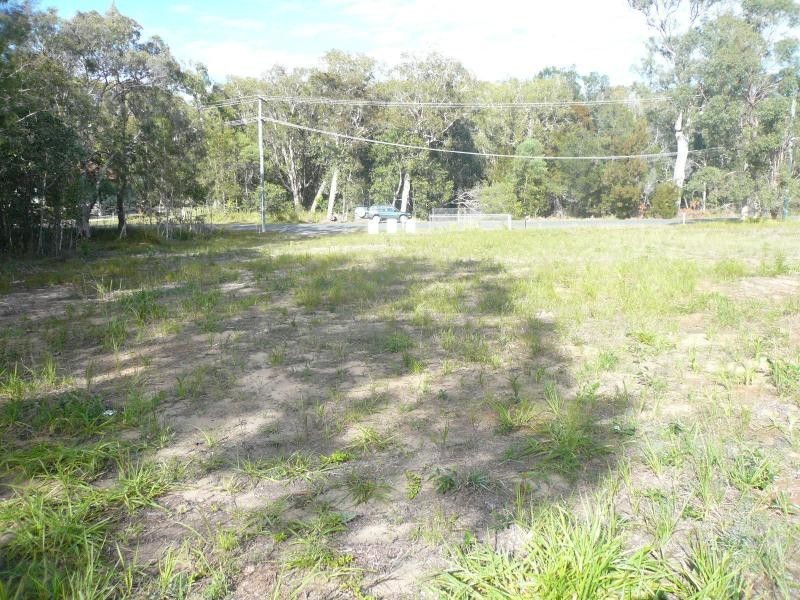 9 Benowa Street, Macleay Island QLD 4184