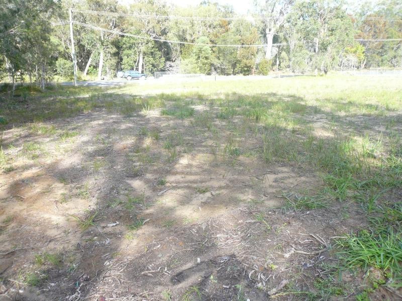 9 Benowa Street, Macleay Island QLD 4184