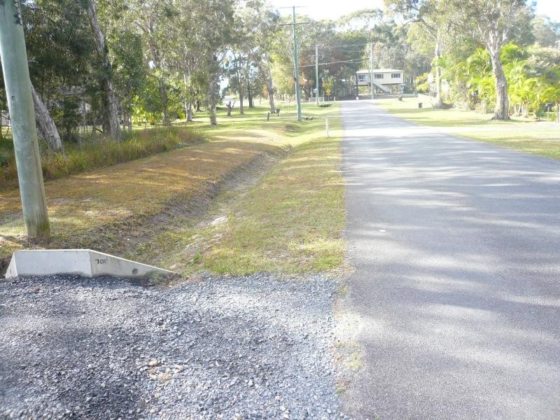 9 Benowa Street, Macleay Island QLD 4184