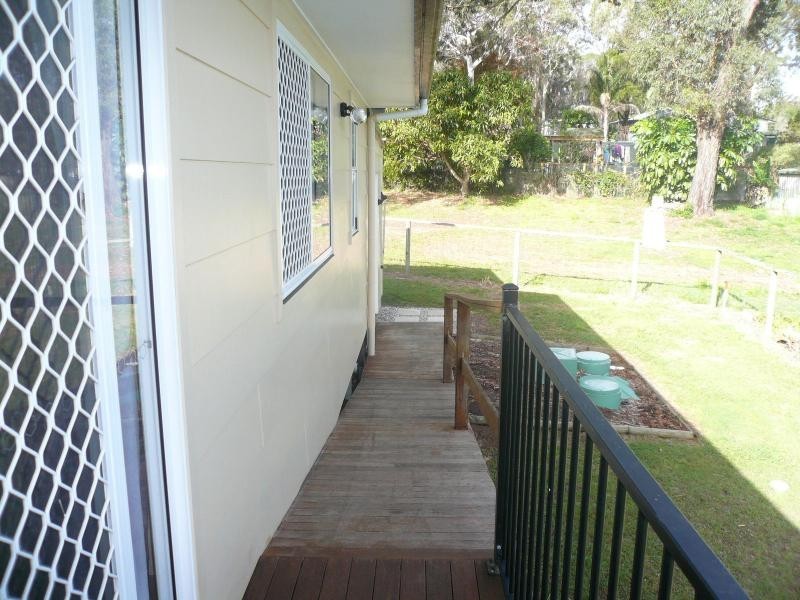 2 Morwong Street, Macleay Island QLD 4184