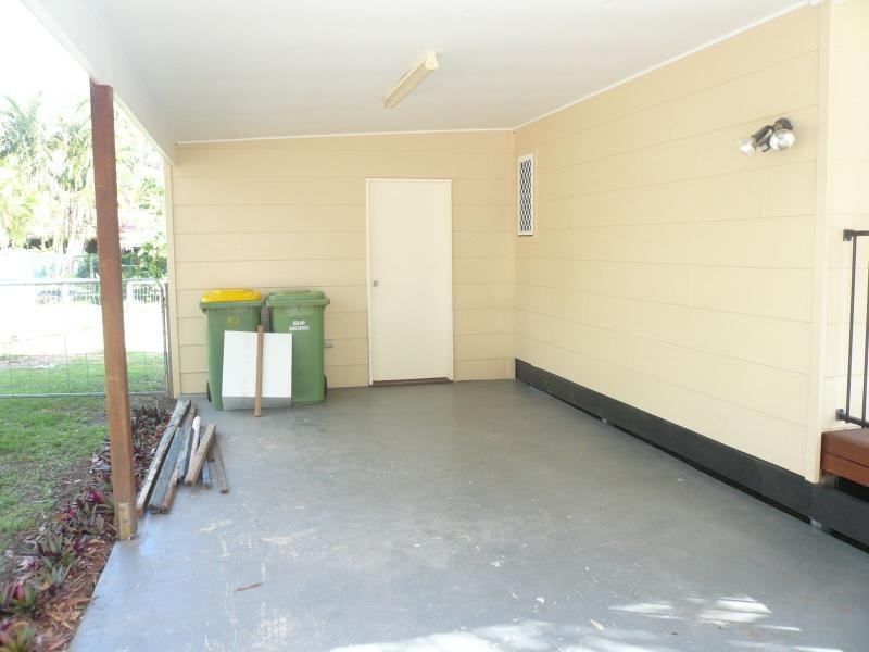 2 Morwong Street, Macleay Island QLD 4184