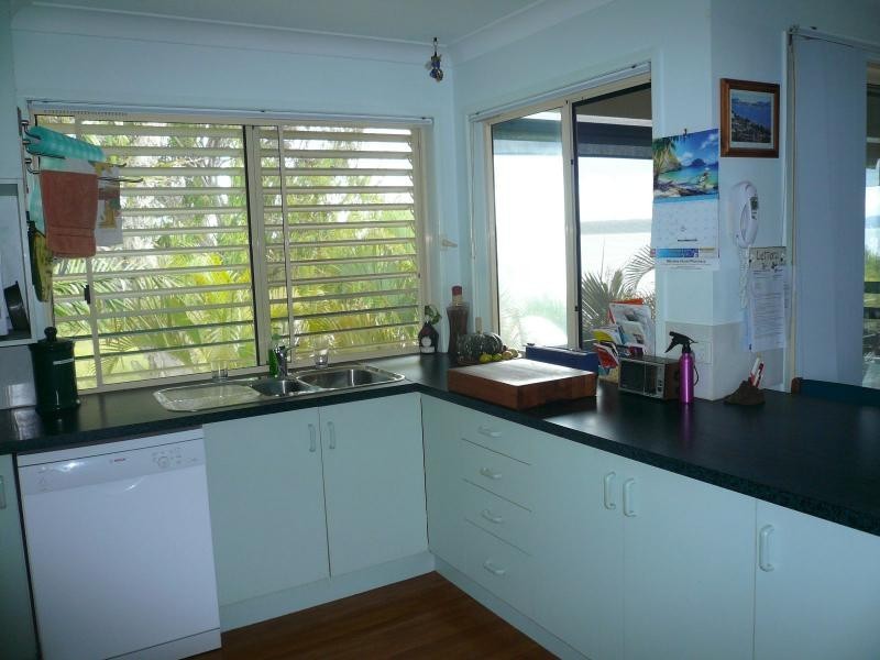 32 Koonwarra Parade, Macleay Island QLD 4184