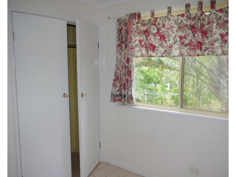 38 Blue Bay Crescent, Macleay Island QLD 4184