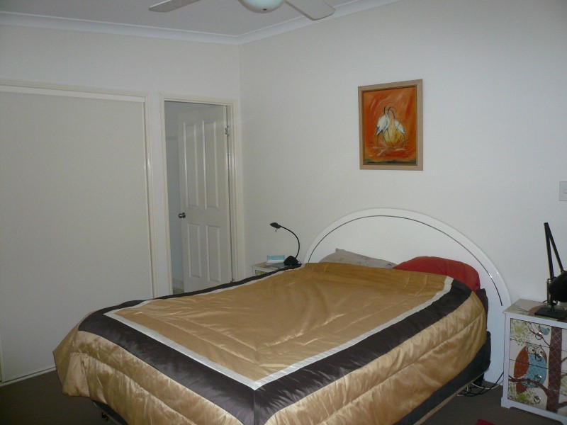 16 Nugent Street, Macleay Island QLD 4184