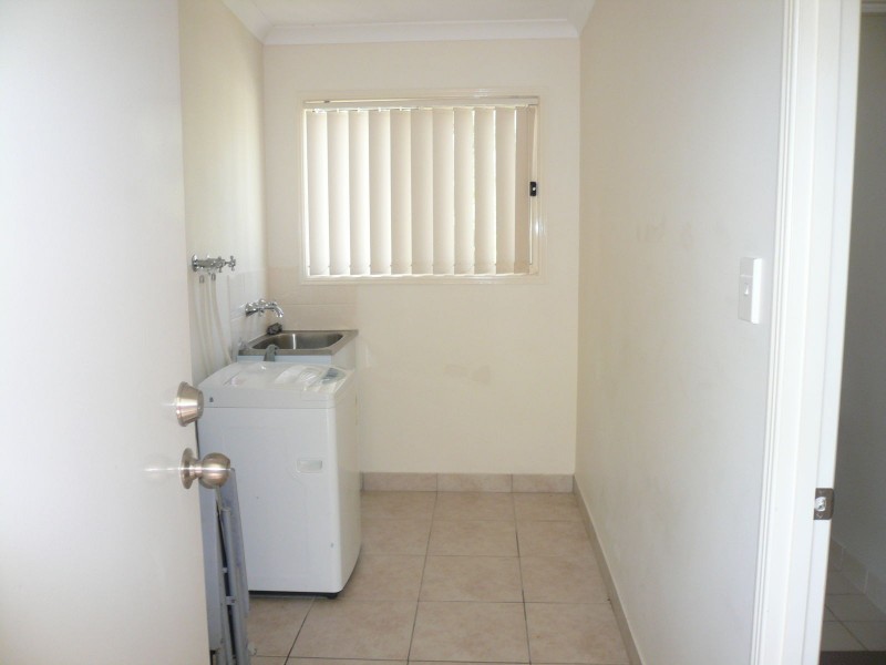 16 Nugent Street, Macleay Island QLD 4184