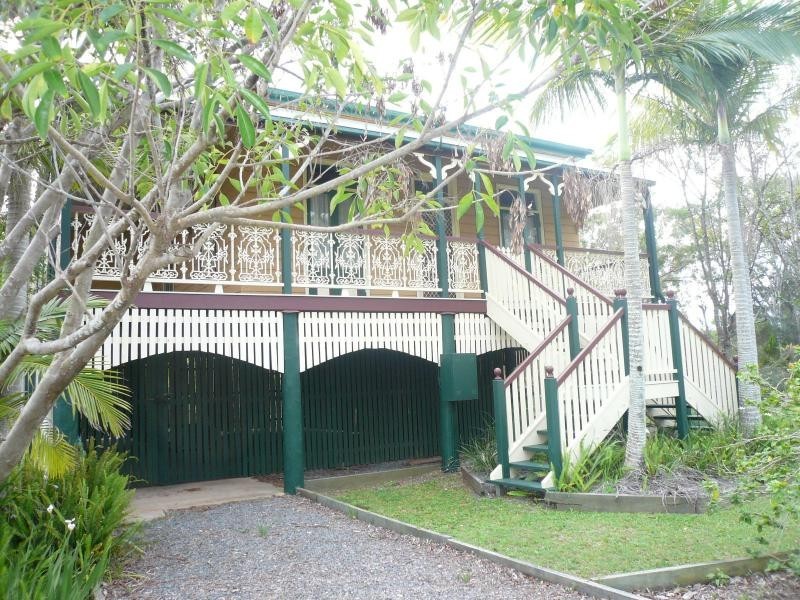 27 Mawarra Street, Macleay Island QLD 4184