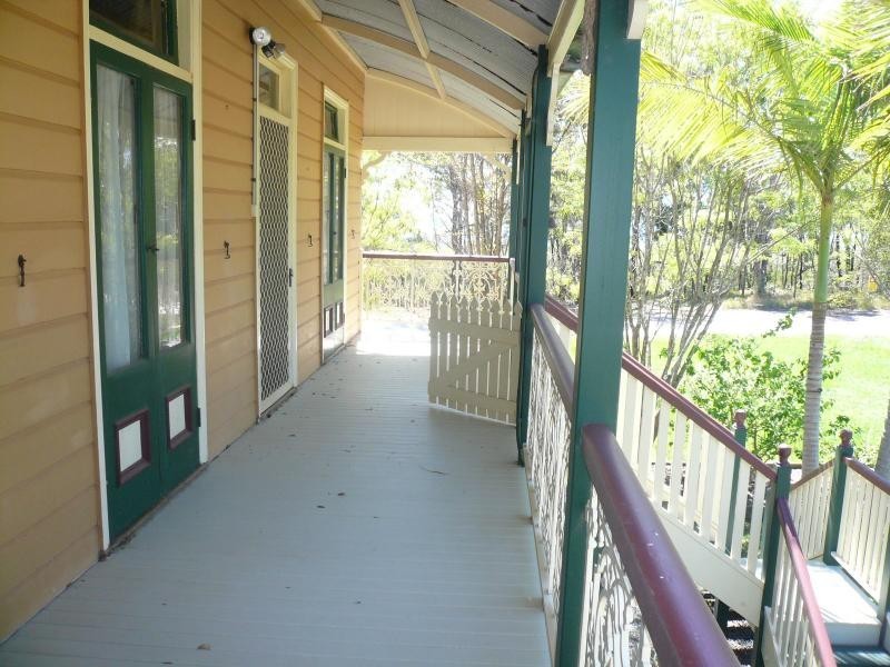 27 Mawarra Street, Macleay Island QLD 4184