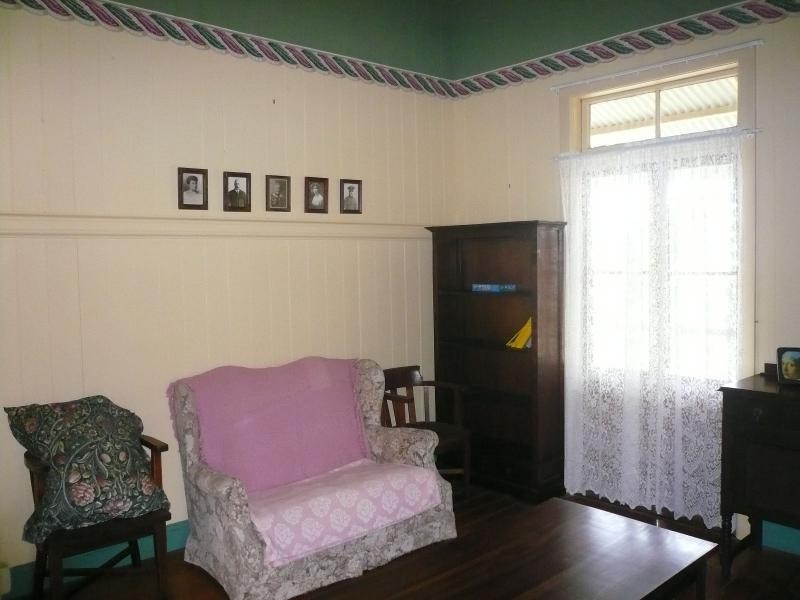 27 Mawarra Street, Macleay Island QLD 4184