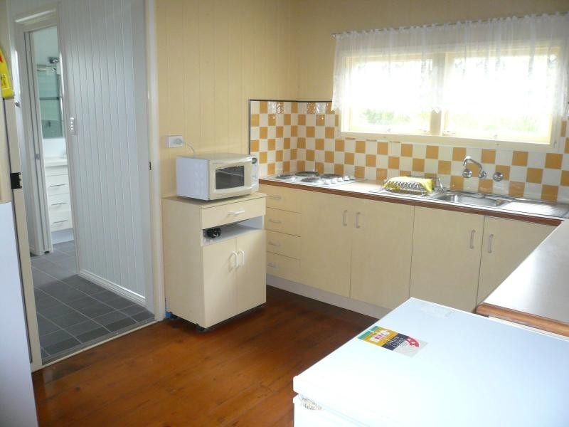 27 Mawarra Street, Macleay Island QLD 4184