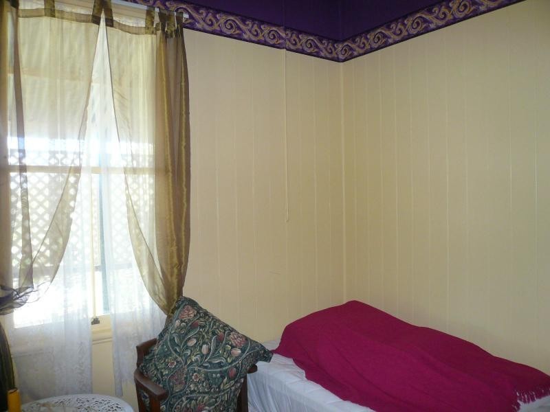 27 Mawarra Street, Macleay Island QLD 4184