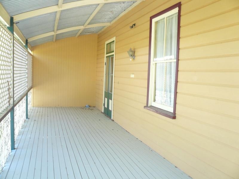 27 Mawarra Street, Macleay Island QLD 4184