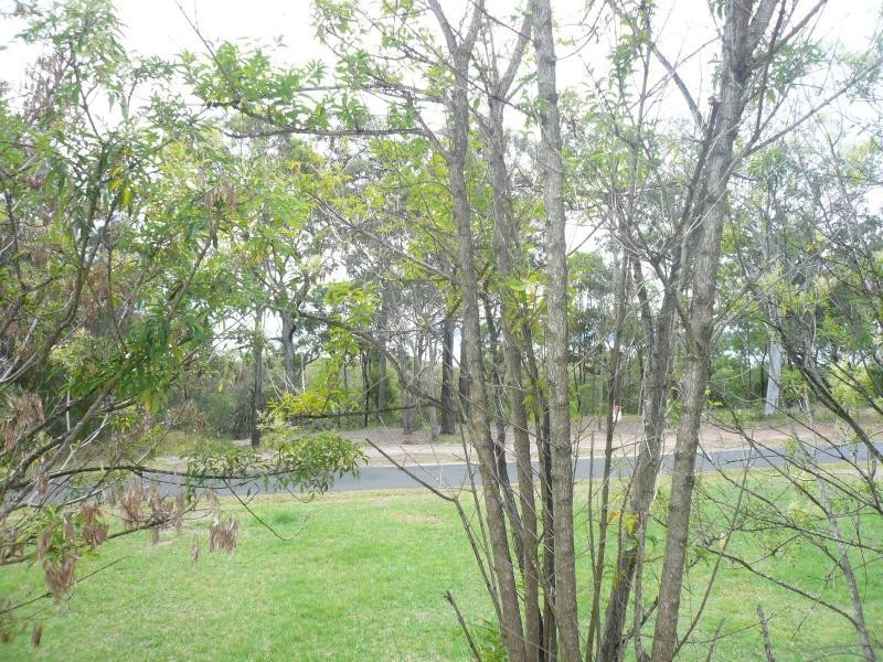 27 Mawarra Street, Macleay Island QLD 4184