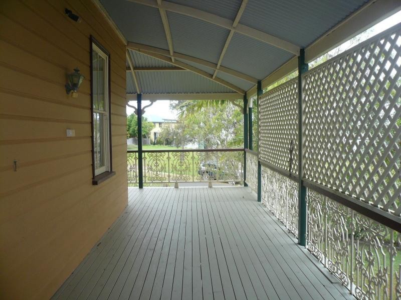 27 Mawarra Street, Macleay Island QLD 4184