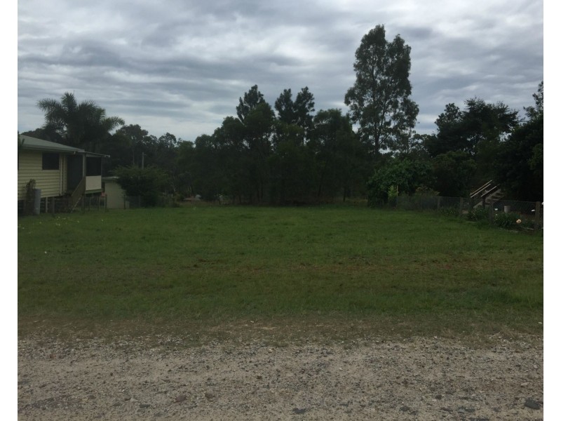 3 Allambie Street, Macleay Island QLD 4184
